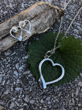 Lade das Bild in den Galerie-Viewer, Ruderanhänger - Herzförmiges Paddel | Strokeside-Design