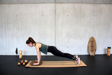 Lade das Bild in den Galerie-Viewer, Egyensúlyozó deszka | rollholz