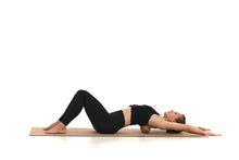 Kép betöltése a galériamegjelenítőbe: Dupla masszázs golyó - kőrisfa, 10 cm | rollholz