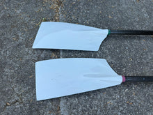 Lade das Bild in den Galerie-Viewer, Concept2 skinny lapát - váltott evezős - használt
