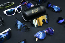 Lade das Bild in den Galerie-Viewer, Filippi F54 Sonnenbrille - hellblau, Bambus
