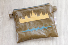 Kép betöltése a galériamegjelenítőbe: kis táska Budapest és evezős szimbólumokkal
